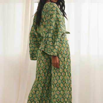 Ευρωπαϊκά και αμερικανικά διασυνοριακά γυναικεία ρούχα 2025 νέα μοντέρνα κοστούμια με εκτύπωση μακρυμάνικα σέξι τοπ με ψηλή μέση παντελόνι με φαρδιά πόδια σετ δύο τεμαχίων