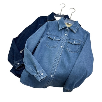 Rudens ir žiemos tamsiai mėlynos spalvos vilnos pamušalu stori šilti karvės odos marškiniai moterims, senėjimą stabdantys korėjietiški ploni viršutiniai drabužiai, madingi vidiniai marškinėliai