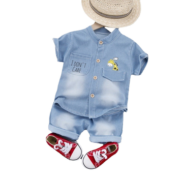 Χονδρική πώληση παιδικών ενδυμάτων για διασυνοριακούς σκοπούς, παιδικό τζιν κοστούμι με κοντομάνικο μπλουζάκι με σχέδια ελαφιών, καλοκαιρινό παιδικό ρούχο για αγόρια σε κορεατικό στιλ