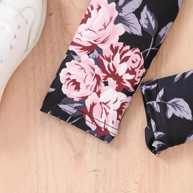 Vanjskotrgovinska veleprodaja djevojačkih modnih pulovera s dugim rukavima, dvodijelni proljetni i jesenski ružičasti set hlača s cvjetnim uzorkom, nepravilnog oblika