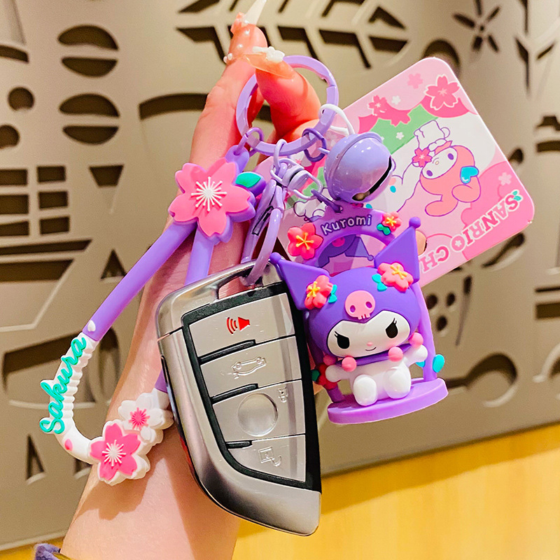 „Creative Sanrio Swing Cartoon“ išskirtinio automobilio raktų pakabuko moteriškų knygų krepšio pakabukas porai mažų dovanų didmeninė prekyba