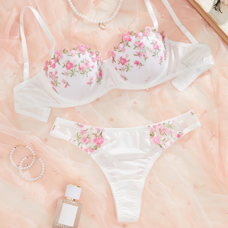 Producătorul Y se concentrează pe lenjerie sexy transfrontalieră, cu model de plasă, stil cupă, brodată, seturi de lenjerie sexy, en-gros, 23230