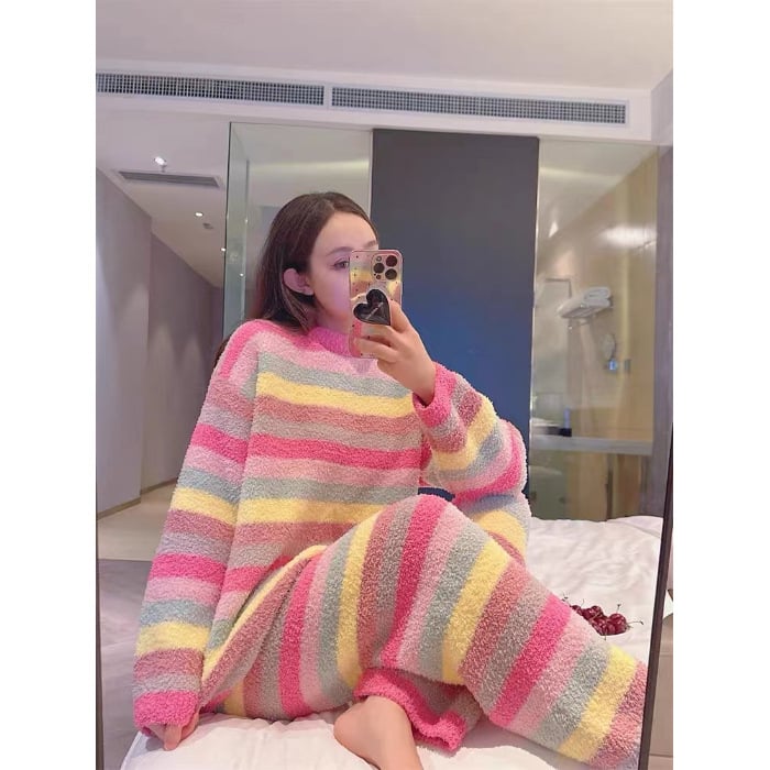 Ženska pidžama od pola baršuna, jesensko-zimska, mekana, dugih rukava, s dugim prugama, komplet kućne odjeće s dugim prugama, plus zadebljani baršun, novi stil 2024.