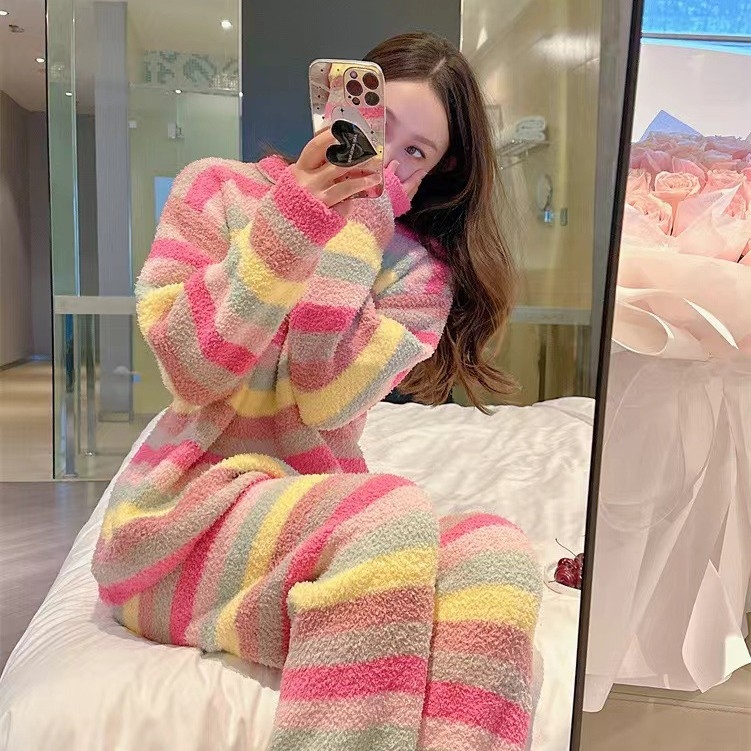 Ženska pidžama od pola baršuna, jesensko-zimska, mekana, dugih rukava, s dugim prugama, komplet kućne odjeće s dugim prugama, plus zadebljani baršun, novi stil 2024.