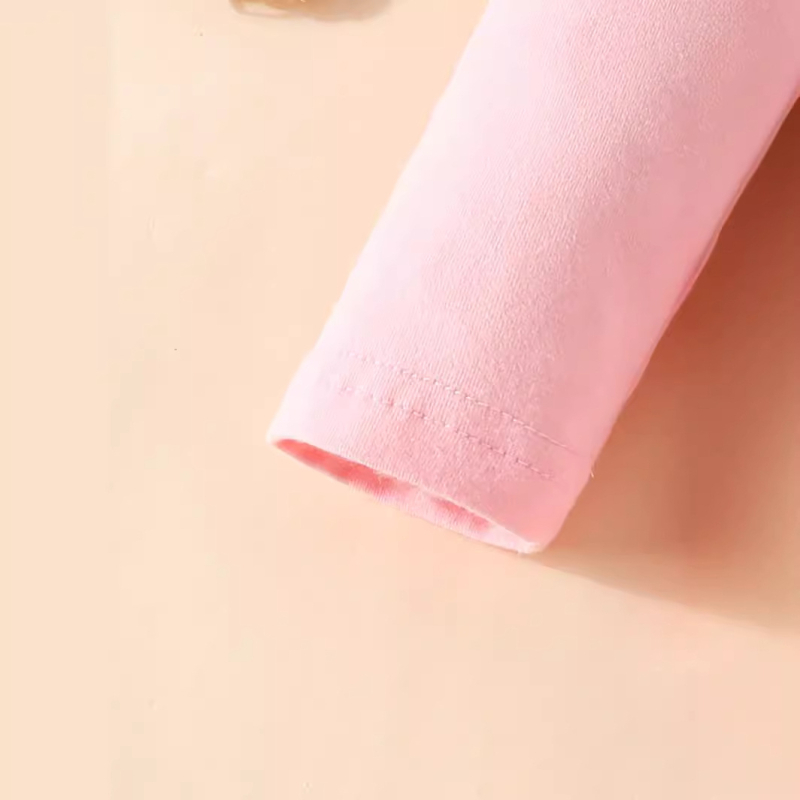 Prekogranično dječje slatko kravlje odijelo, dugi rukavi s mašnom, slatke hlače s kravljim printom i maramom za glavu, tri dijela