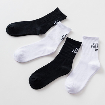 Три кленови листа Карикатура Карикатура трансгранични чорапи персонализирани памучни чорапи нови Iron Man модни памучни чорапи до средата на прасеца европейска и американска мода