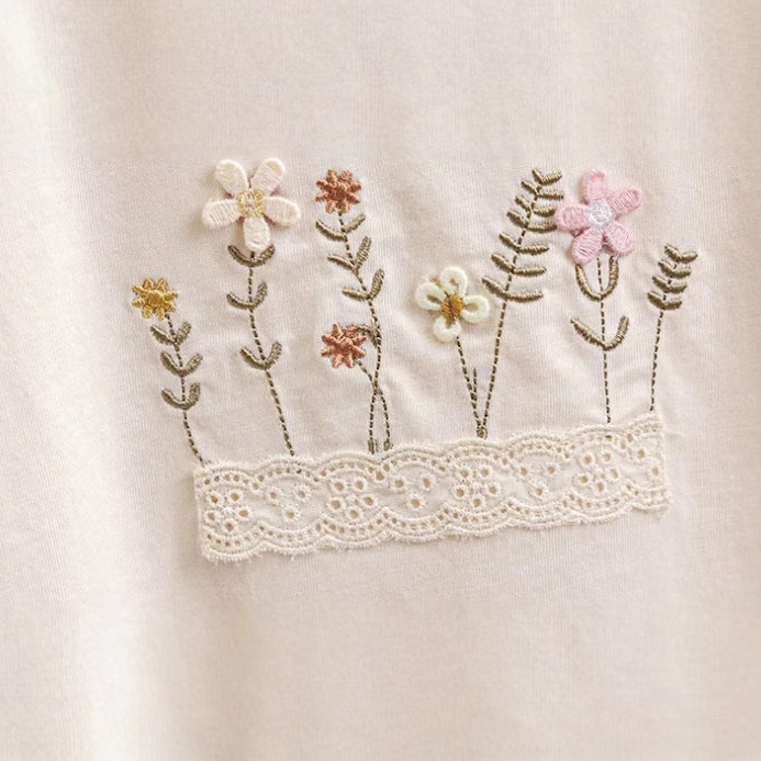 Letné dievčenské oblečenie s krátkym rukávom 2025 Dievčenské kórejské štýlové ležérne bavlnené topy, detské voľné tenké oblečenie