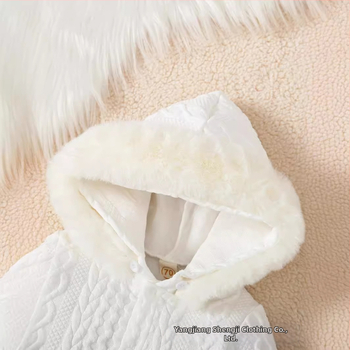 Το διασυνοριακό ηλεκτρονικό εμπόριο ειδικεύεται σε φορμάκια νεογέννητων Temu της Amazon, καθώς και σε φθινοπωρινά και χειμερινά φορμάκια με κουκούλα σε καθαρό χρώμα.