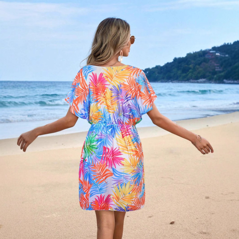 2025 m. nauja tarpvalstybinė šventinė paplūdimio suknelė V formos iškirpte, trumpomis rankovėmis, laiptuotas juosmuo, lapų raštas, bikini palaidinė nuo saulės