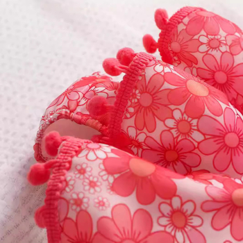 AliExpressi piiriülesed lasterõivad 2024. aasta suvised beebimoe pikkade varrukatega trükitud printsessipitsist ujumistrikoo laos olemas