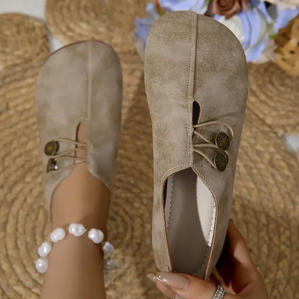 Slip-on jednostavne ženske cipele većih veličina, jednoslojne cipele za vanjsku trgovinu, ženske plitke ravne cipele, nova moda 2025., proljeće, mekana koža, ležerne