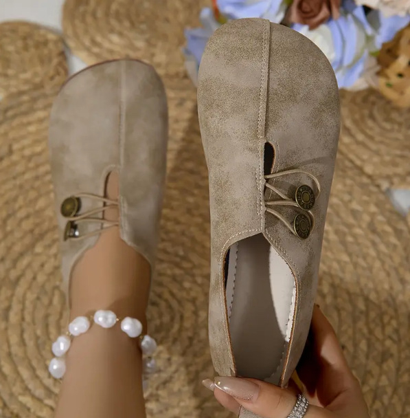 Slip-on jednostavne ženske cipele većih veličina, jednoslojne cipele za vanjsku trgovinu, ženske plitke ravne cipele, nova moda 2025., proljeće, mekana koža, ležerne