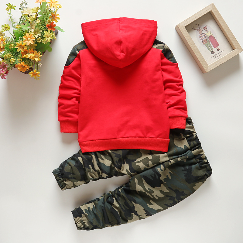 Jesensko novo dječje maskirno odijelo s kapuljačom i džepom za bebe iz 2023., generacija kose