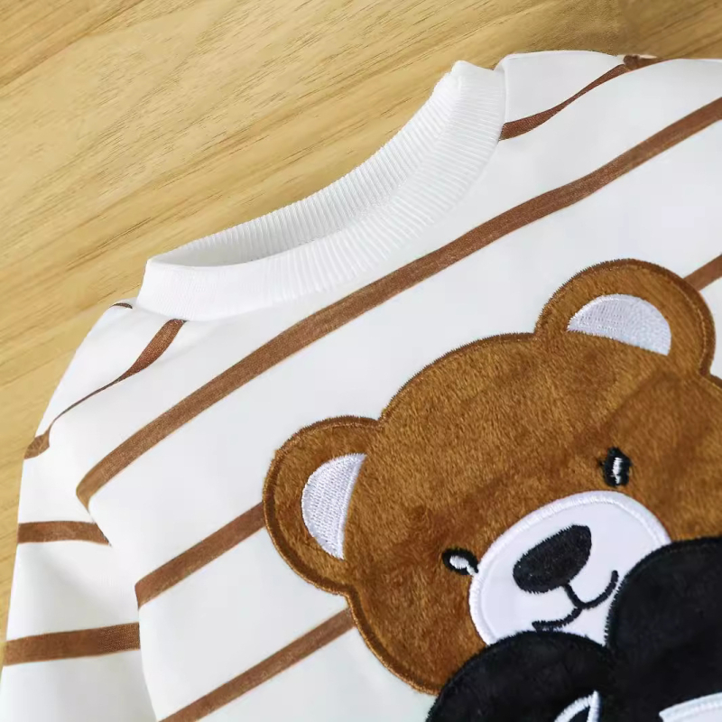 Chlapčenský jarný a jesenný sveter s vyšívaným medvedíkom, dlhý rukáv, nohavice, pruhovaný oblek cez hranice INS