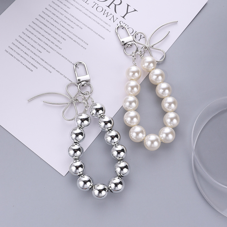 Lentes bantītes atslēgu piekariņš, pašdarināts mobilā tālruņa maciņa ķēdes piekariņš, rotājumi, dzeramā tauriņa kaklasaites lodīšu ķēdes kulons