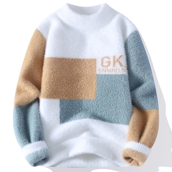 Zimski zadebljani muški džemper iz 2024., korejski pleteni džemper za mlade i slobodno vrijeme, topli