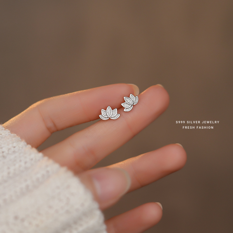 s999 pėdų sidabriniai „Mori Lotus“ auskarai moterims, paprasti, maži, gaivūs, nišinio dizaino, mieli, meniški, elegantiški auskarai, didmeninė prekyba