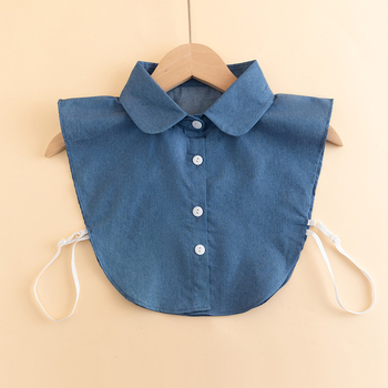 Moteriška džinsinė smaili apykaklė su mėlynu megztiniu ir marškinių apykakle, tinkanti rudens ir žiemos interjerui, elegantiška, deranti apykaklė nuo vėjo.