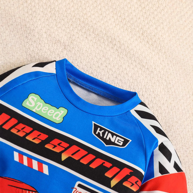 Prekogranični dječaci i djeca, labavi trendovi u slobodno vrijeme, utrke, modni uzorak, udobno odijelo za vanjsku trgovinu