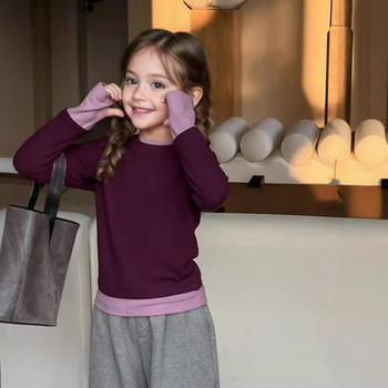 Djevojačka odjeća u korejskom stilu za proljeće 2025. Nova dječja rastezljiva majica dugih rukava s imitacijom tkanine, dvodijelni top s blokovima boja, moderna