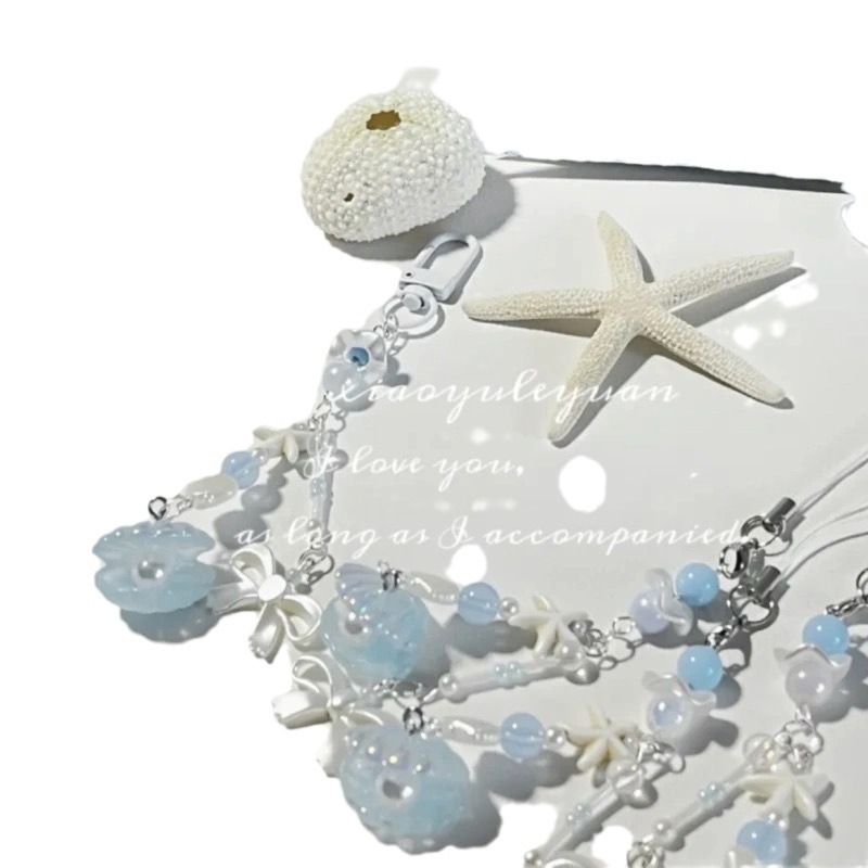 [Zilā gliemežvāka] Ar rokām darināta pērlīšu piekariņa ar zilu jūras leģendu, vēja atslēgu piekariņa soma, kameras ķēdīte