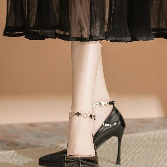 Jednobojne špicaste cipele s visokom petom 2024. Nove cipele s debelim potplatom, stiletto petom i visokom petom, suknja, remenčić, modne ženske cipele