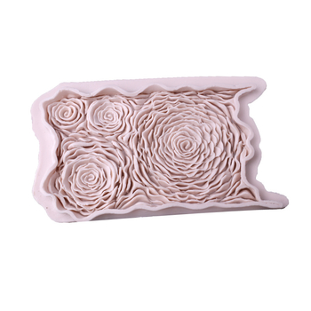 Simuleeritud lillega silikoonvorm roosist šokolaadilillega pööratava servaga silikoonist dekoratiivvorm