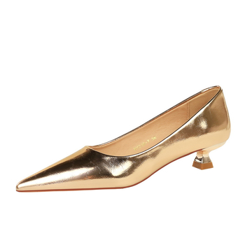 230-7 Ευρωπαϊκό και αμερικανικό στυλ ρετρό μόδα απλό και άνετο χαμηλό τακούνι με τακούνι γάτας ρηχά μυτερά γυναικεία παπούτσια banquet άνοιξη και φθινόπωρο μονόστρωμα παπούτσια