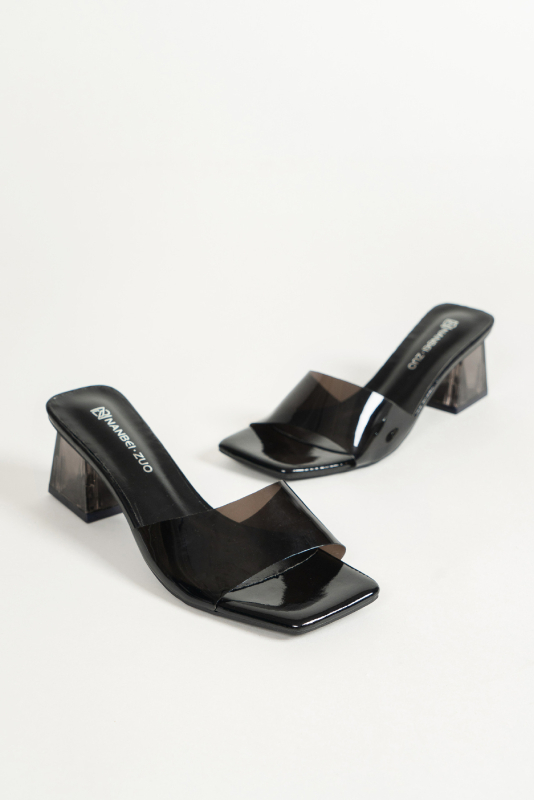 Užsienio prekybos didelių dydžių šlepetės moterims 2024 m. vasaros naujos krištolinio kulno storo kulno aukštakulniai moteriškos vienos eilutės basutės