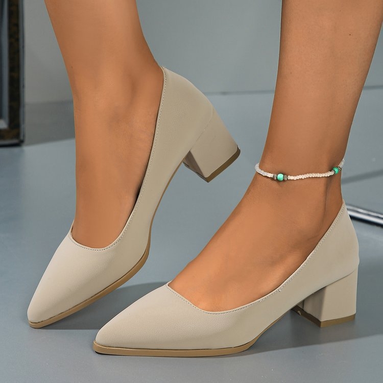 Jesenné nové topánky pre cezhraničný zahraničný obchod veľkej veľkosti pre voľný čas z roku 2024, dámske vrchné oblečenie, špicatá špička, plytké ústa, hrubý podpätok, nazúvacie dámske topánky