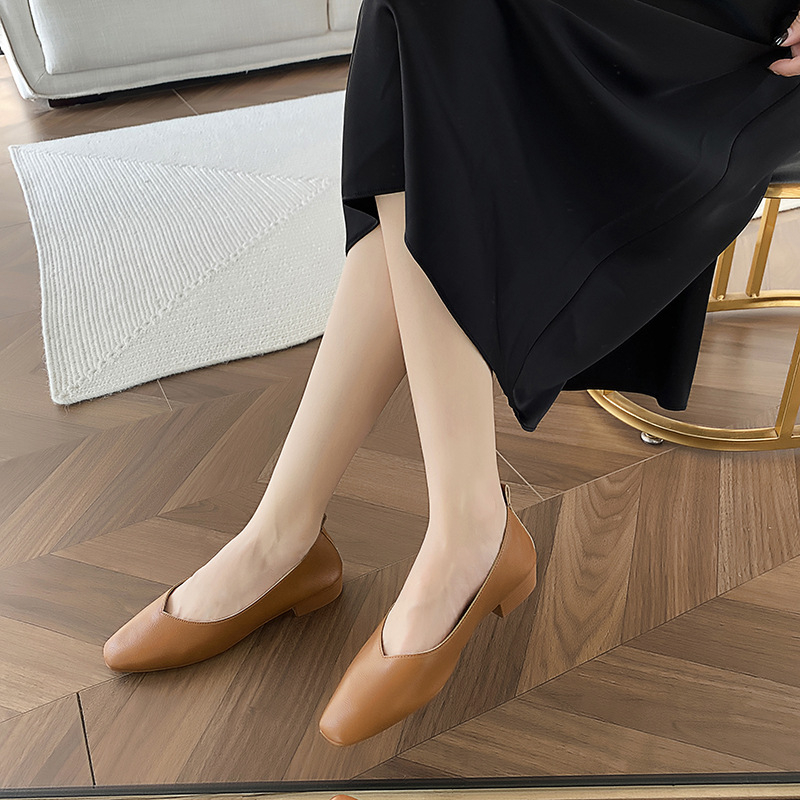 Dámske topánky veľkých rozmerov s hranatou špičkou, dámske jarné a jesenné topánky veľkých rozmerov s mäkkou podrážkou, retro všestranné topánky na nízkom podpätku