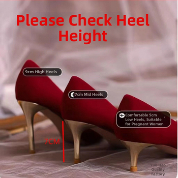 Glavna vjenčanica Vjenčane cipele Nisu umorna stopala 2024 Nova kristalno crvena haljina Kineska mladenka Hexiu Dva odijela Gao Yun Hao