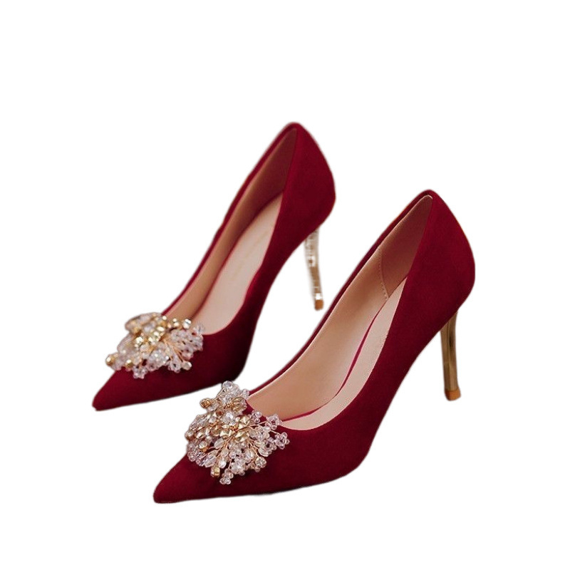 Glavna vjenčanica Vjenčane cipele Nisu umorna stopala 2024 Nova kristalno crvena haljina Kineska mladenka Hexiu Dva odijela Gao Yun Hao