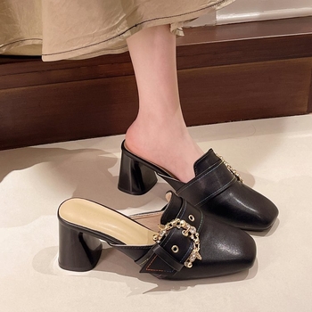 Väliskaubanduse pluss-suuruses sandaalid ja sussid Naiste suvi 2025 Uued suvised paksu kontsaga kandilise kontsaga kingad Pealisrõivad Baotou poolsussid