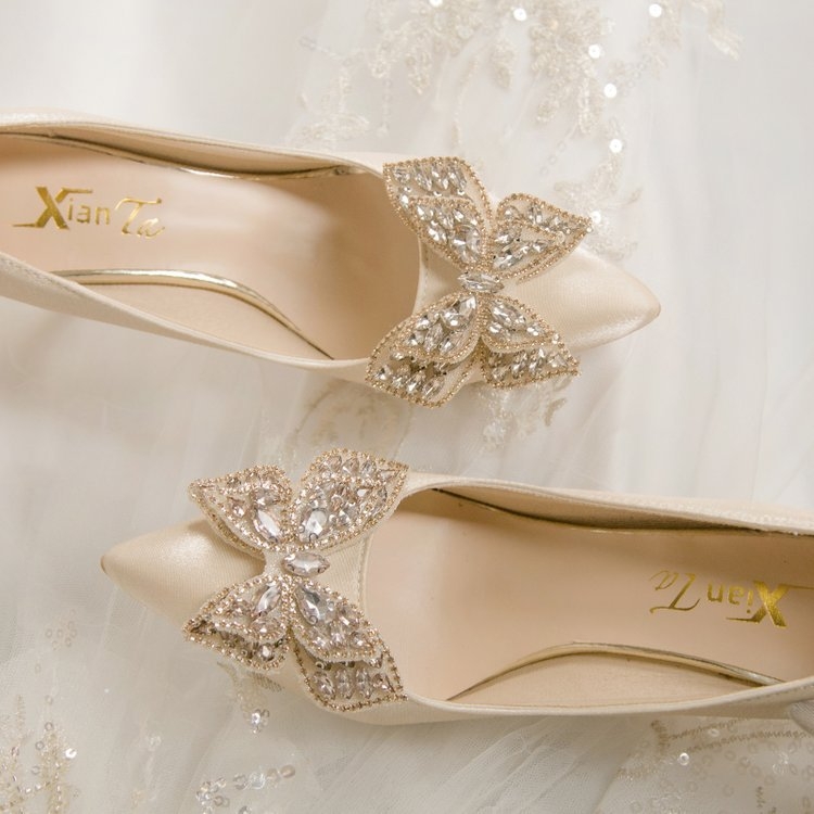 Jar/jeseň Leto 2024 Nový prírastok Dámske vysoké podpätky s kamienkami na ihličkovom podpätku, francúzska móda, banketové a svadobné topánky pre nevesty a družičky