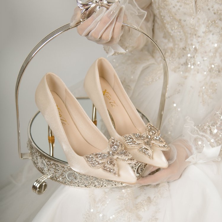 Jar/jeseň Leto 2024 Nový prírastok Dámske vysoké podpätky s kamienkami na ihličkovom podpätku, francúzska móda, banketové a svadobné topánky pre nevesty a družičky