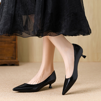 Γυναικεία Γαλλικά Παπούτσια με Μυτερές Μύτες, Τακούνι Γατάκι, Μεσαίο Τακούνι 3εκ., Ψηλό Τακούνι Στιλέτο, Ρηχό Στόμα, Ψηλοτάκουνα G312-70