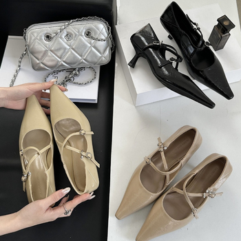 προτείνουμε τα ψηλοτάκουνα παπούτσια Mary Jane με γαλλική μυτερή γραμμή, γυναικεία παπούτσια εργασίας Mary Jane για την άνοιξη και το φθινόπωρο του 2025, κομψά και ρηχά τακούνια στιλέτο.