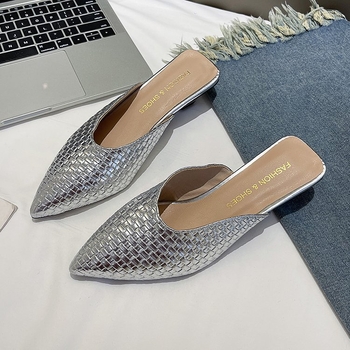 Aukštakulniai „Baotou“ šlepetės moterims, 2025 m. pavasario ir vasaros, naujos, akmeninio rašto, vienspalvės, moteriškos šlepetės smailiu, storu kulnu ir vidutinio kulno.