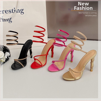 2023 Νέα Καλοκαιρινά Ψηλοτάκουνα με Στρας σε Σχήμα Φιδιού Cyber Celebrous Fairy με Λεπτό Τακούνι και Αντιανεμικά Σανδάλια Γυναικεία Χονδρική Εξωτερικού Εμπορίου