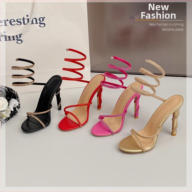 2023 Nové letné sandále na vysokých podpätkoch s hadím kamienkom, kybernetické slávnostné víly, vetruodolné, tenké podpätky, dámske, veľkoobchod, zahraničný obchod