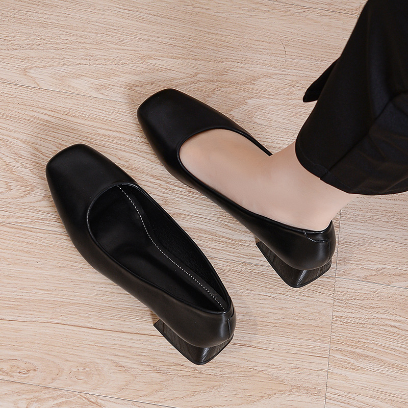 Stjuardessi kingad, mustad naiste pehme tallaga mugavad töökingad, kandilise peaga, paksu kontsaga, pikad jalad, väsinud pangaintervjuu kingad, professionaalsed kingad