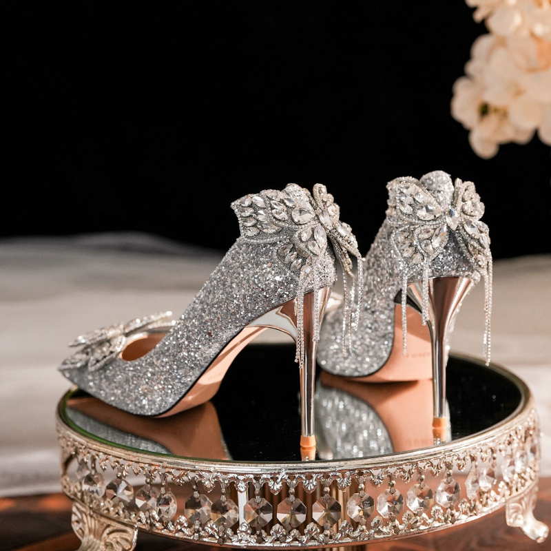 6681-23-099 vudbene cipele s mašnom i šljokicama, cirkonima i resicama, luksuzne cipele s visokom potpeticom