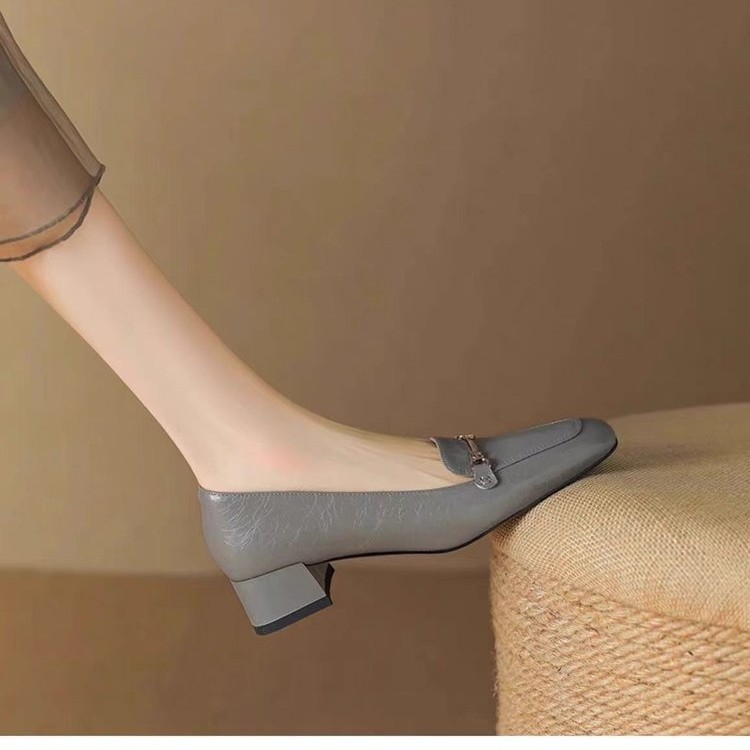 Ženske mokasine od mekane kože u britanskom stilu, proljeće 2025., nove francuske cipele s debelom petom, četvrtastim vrhom, plitkim ustima, jednoslojne cipele s srednjom petom, male kožne cipele