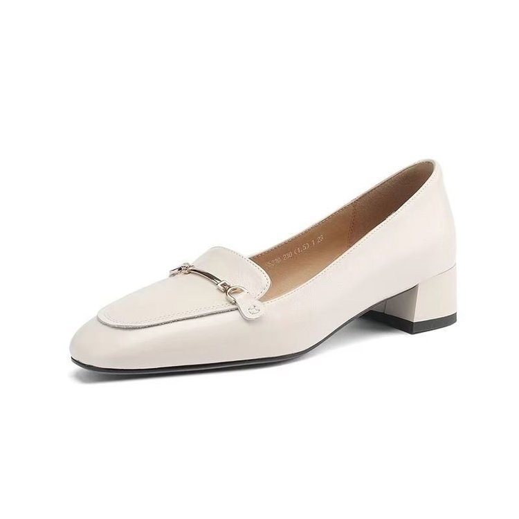 Ženske mokasine od mekane kože u britanskom stilu, proljeće 2025., nove francuske cipele s debelom petom, četvrtastim vrhom, plitkim ustima, jednoslojne cipele s srednjom petom, male kožne cipele