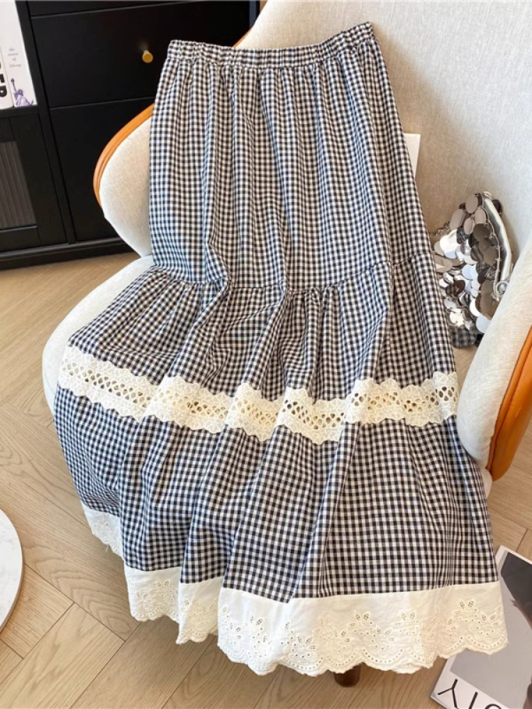 Korejski stil retro crno-bijele karirane suknje za žene, proljetni dizajn, osjećaj šuplje čipke, Gouhua šivanje, velika suknja A-kroja