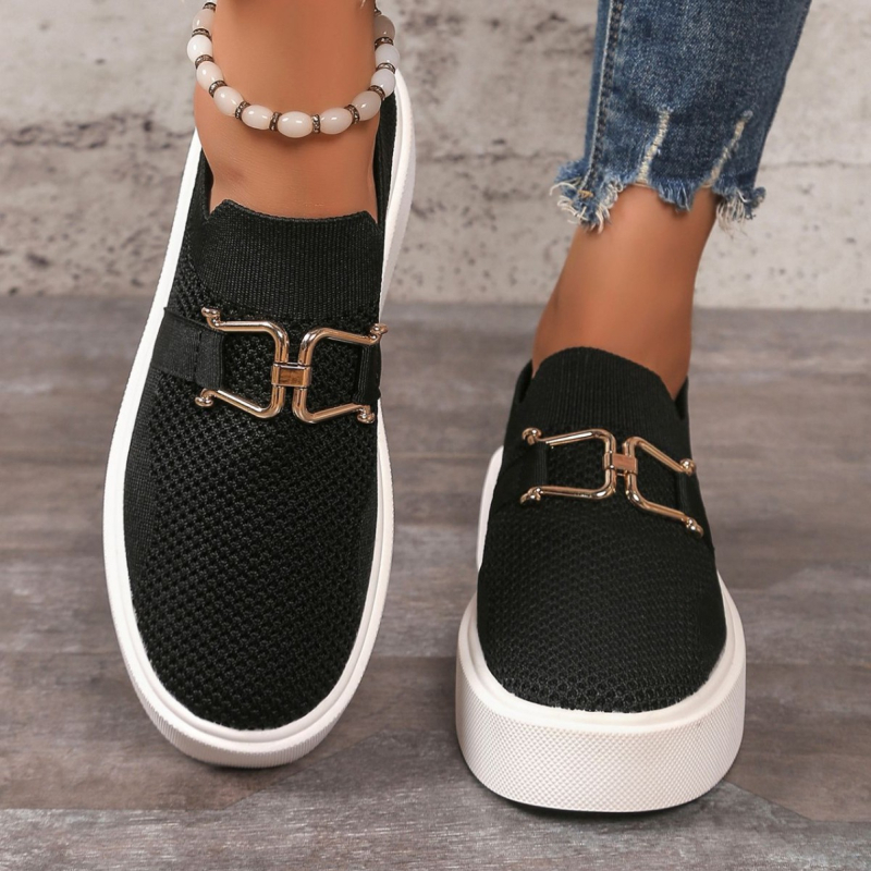 Europos ir Amerikos užsienio prekybos storapadis, austi, kvėpuojantys, žemo viršutinio, vieno sluoksnio moteriški bateliai su grandinėle, dekoratyviniai klešnės mokasinai