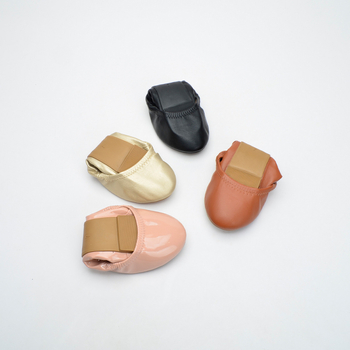 Dámske topánky s mäkkou podrážkou v zahraničnom obchode s okrúhlou špičkou, ležérne plytké topánky v európskom a americkom štýle, nýtované topánky s vajíčkovými rolkami, dámske topánky