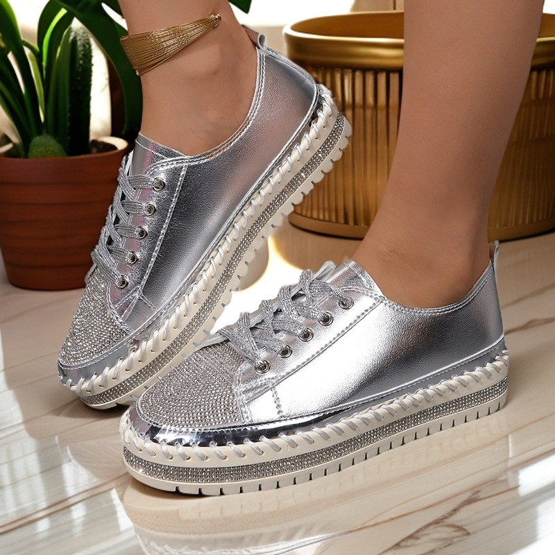 Vanjska trgovina plus size Ručno šivane ležerne jednoslojne cipele Ženske europske i američke nove cipele s dijamantima i debelim potplatom, moderne mokasine za sve potrebe