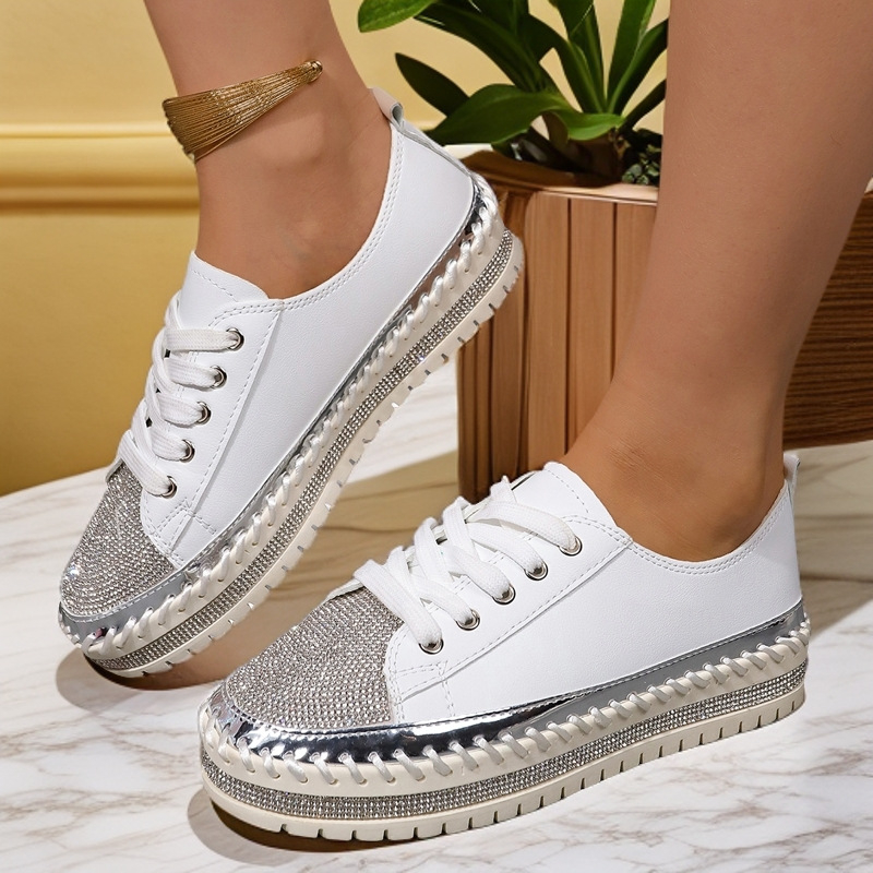 Vanjska trgovina plus size Ručno šivane ležerne jednoslojne cipele Ženske europske i američke nove cipele s dijamantima i debelim potplatom, moderne mokasine za sve potrebe